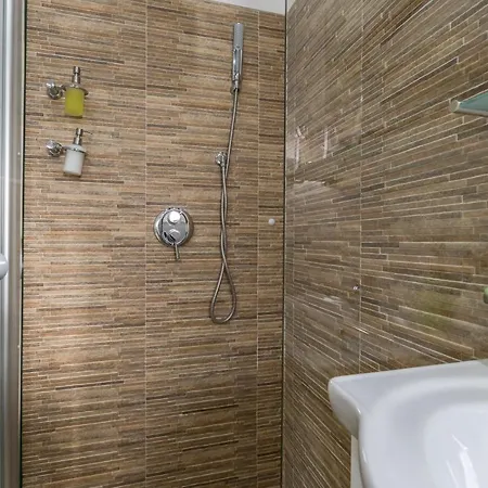 Tomadi Apartamento *