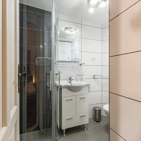 Tomadi Apartmán *