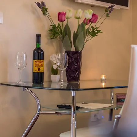 Tomadi Apartmán