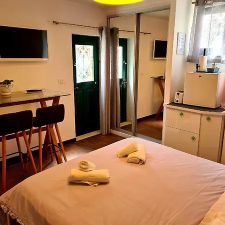 Tomadi Apartment