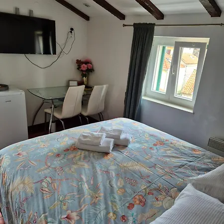 Tomadi Apartmán