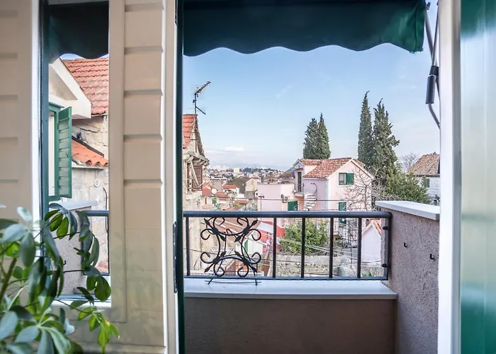 Tomadi Apartment Split